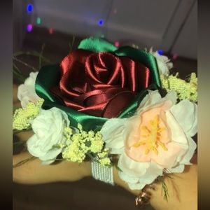 Corsage and boutonnière set
